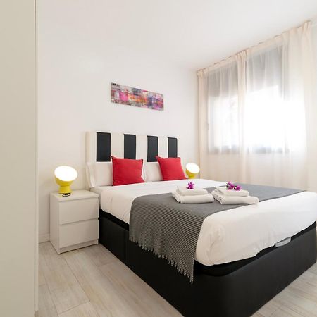 Castell Beach Aparthotel Castelldefels Kültér fotó